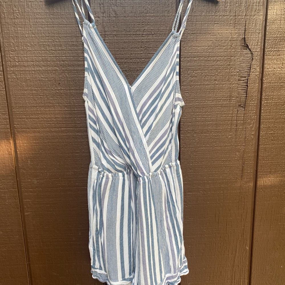 American Eagle navy and white romper